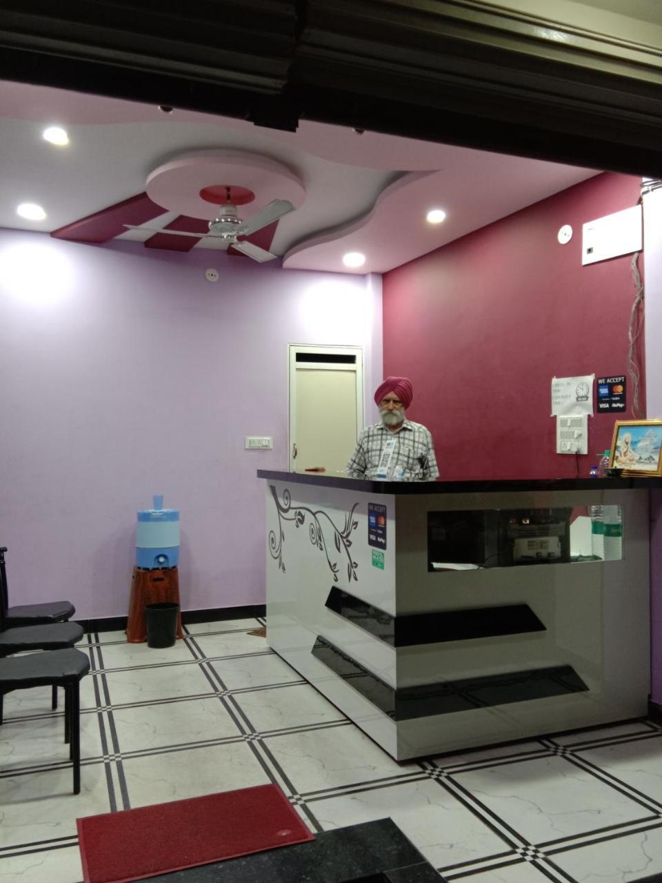 Shanti Guest House Ujjain Exterior photo